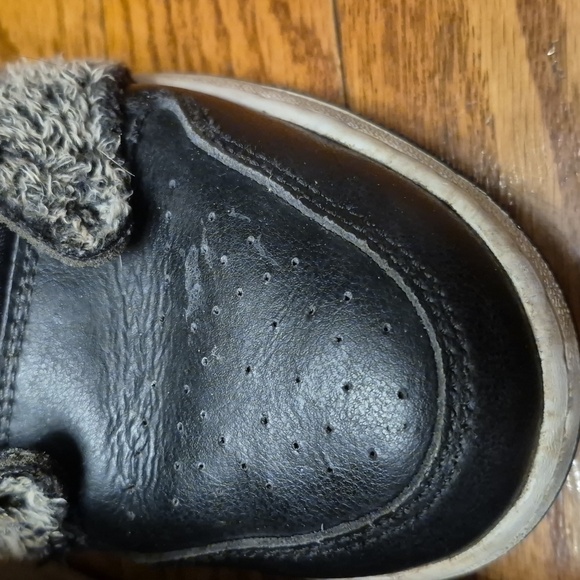 Jordan 1 fleece black metalic red bronze - Picture 5 of 8